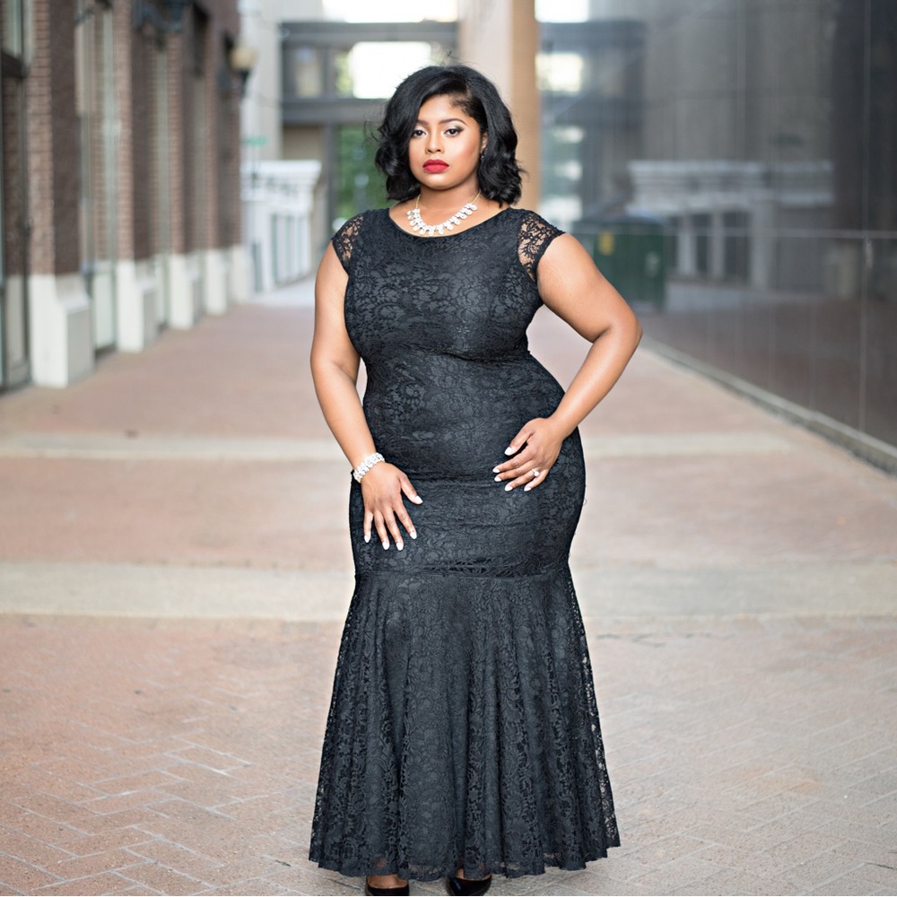 Modcloth Black Lace Maxi Dress